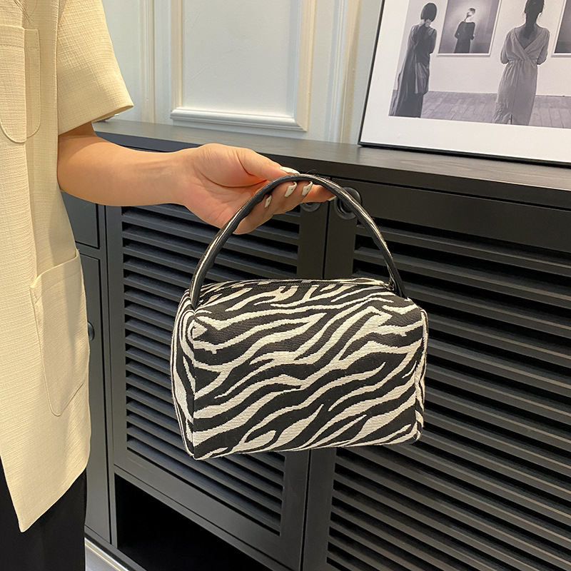 Leopard Makeup Bag Luxury  Lar - đánh giá và giá Luxury Skincare Organizer